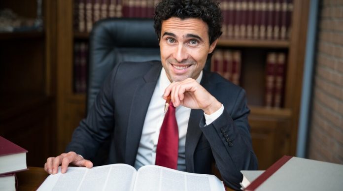 Top 7 Skills To Become A Successful Lawyer